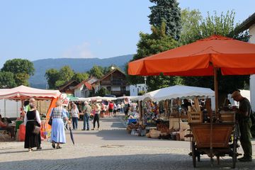 Neukirchner Kirtamarkt